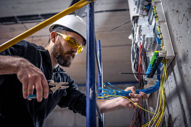 Best Electrician Near Me  in Holloman Af, NM